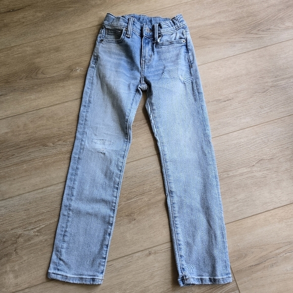 Kids size 7 Light Wash Distressed Old Navy Straight Leg Slim 360 Jeans EUC - Picture 1 of 10